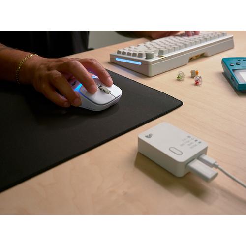 Glorious Gaming - draadloze gamingmuis Model D3 - Uitwisselbaar InfinitePlay-batterijsysteem, 8k polling, 130M click optische schakelaars, licht gewicht van 69 g, 30K DPI optische sensor, RGB - Wit - Image 10